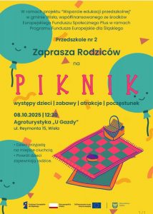 Plakat zaproszenie na piknik przedszkolny, podany termin, zaproszenie na żółtym tle, w tle kocyk niebiesko różowy, na nim koszyk piknikowy, jest to zaproszenie na piknik, który odbędzie się w zagrodzie u gazdy rozpoczęcie ok 12 30